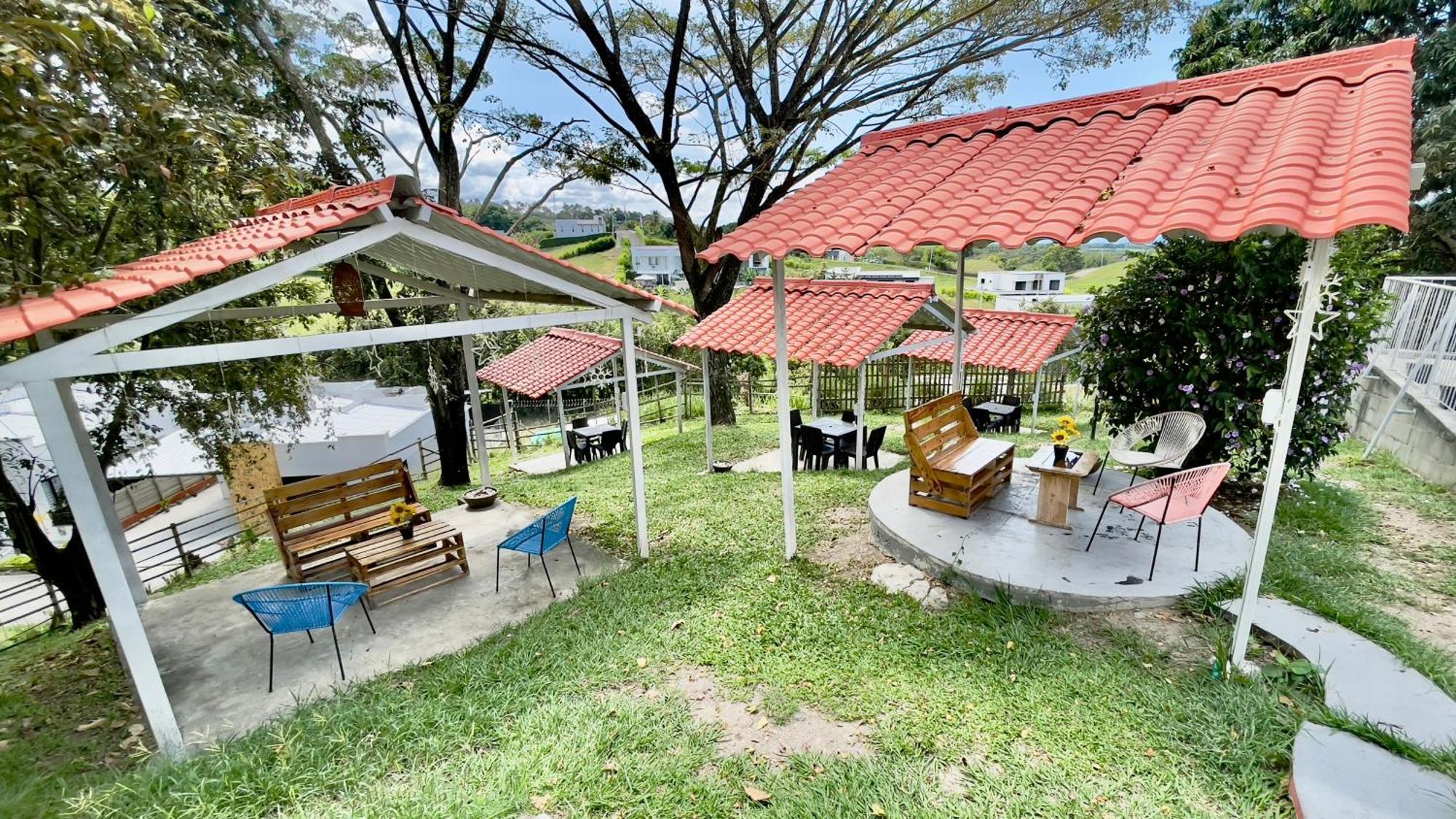 Loto Del Viento Hotel Cartago Bagian luar foto