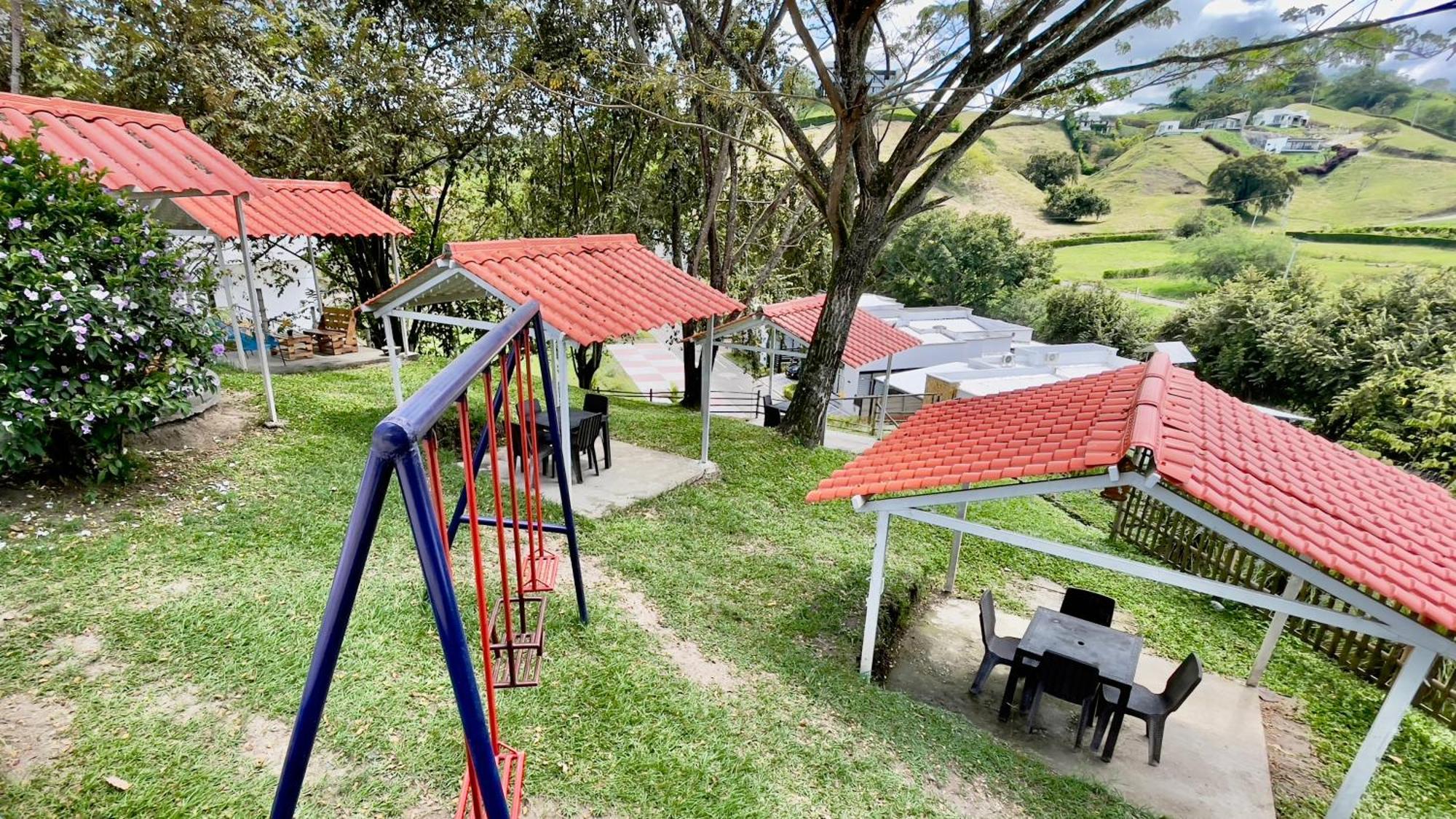 Loto Del Viento Hotel Cartago Bagian luar foto