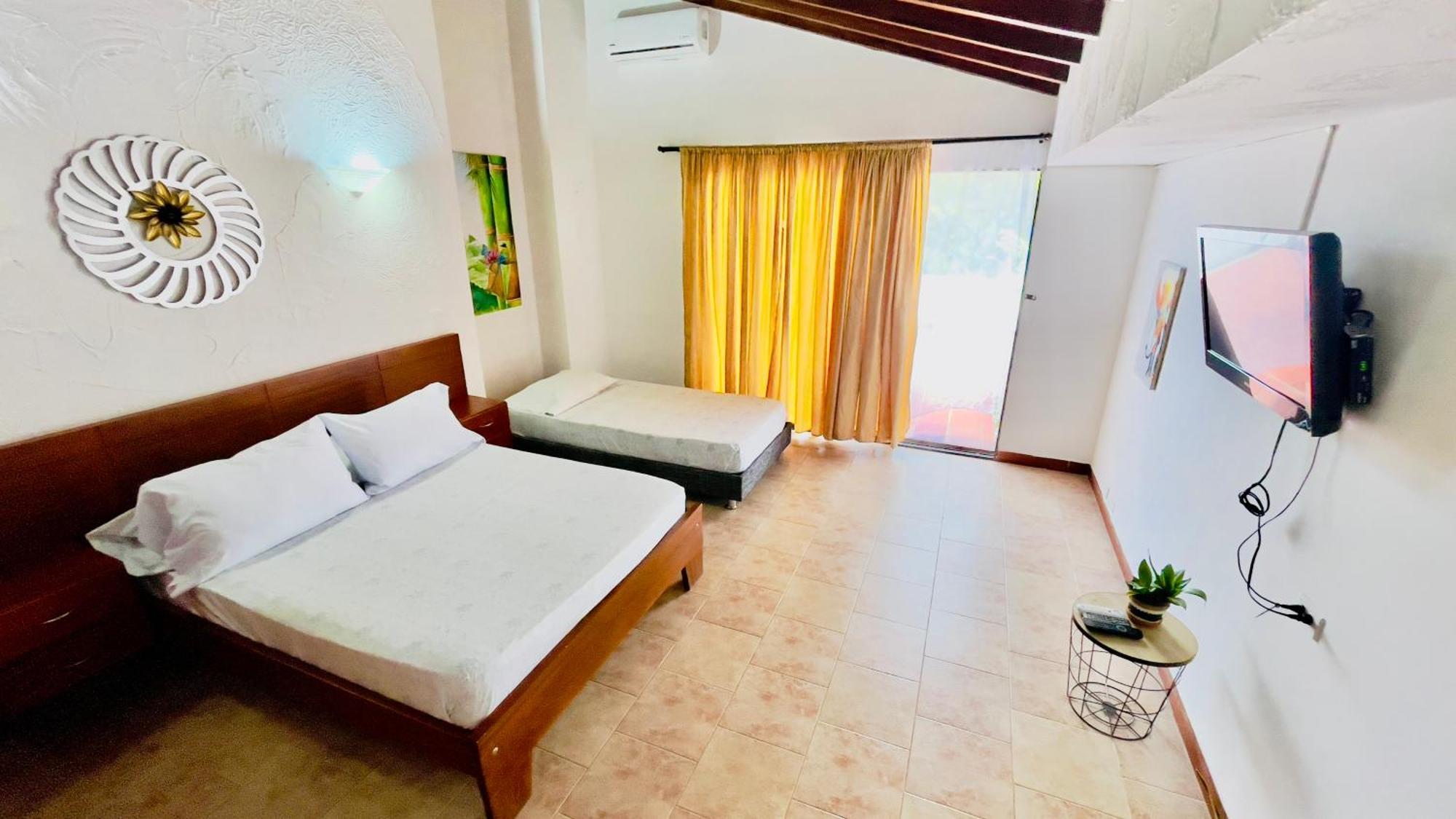 Loto Del Viento Hotel Cartago Bagian luar foto