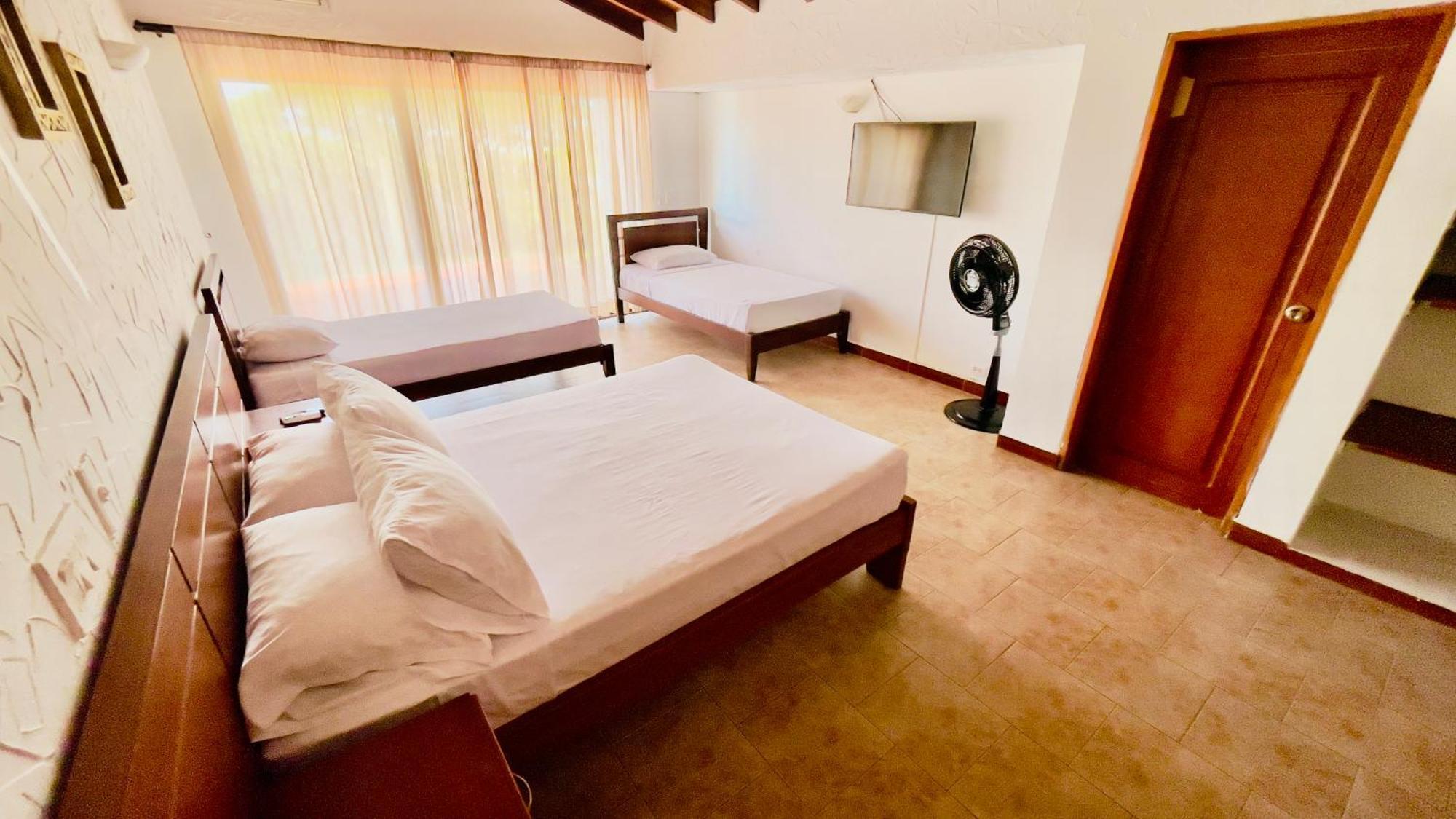 Loto Del Viento Hotel Cartago Bagian luar foto