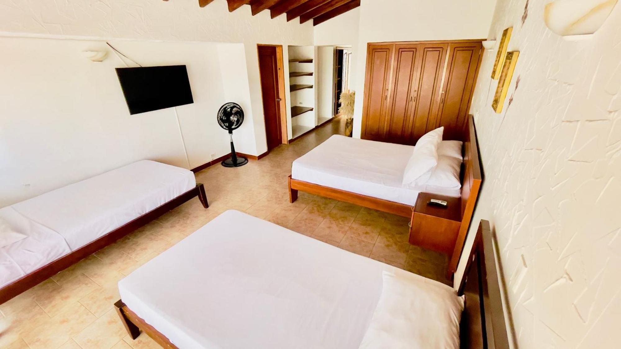 Loto Del Viento Hotel Cartago Bagian luar foto